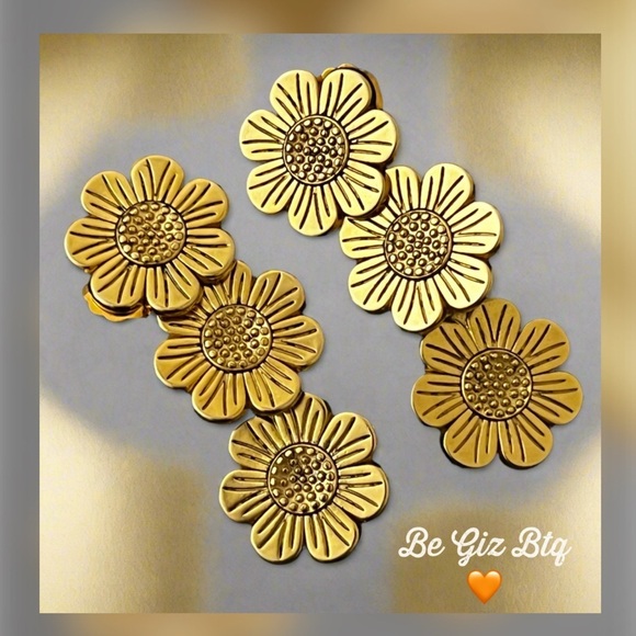 BINKER + ELIZA Authentic Daisy 24K Gold Plated Triple Drop Earrings NWT